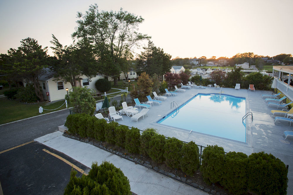 Bay Watch Hotel And Marina Hampton Bays Eksteriør billede